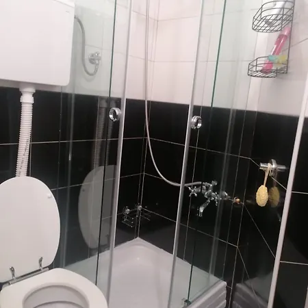 アパート Artuso ベオグラード